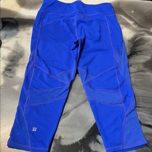 Like new Sweaty Betty Blue Leggings. Sz s
